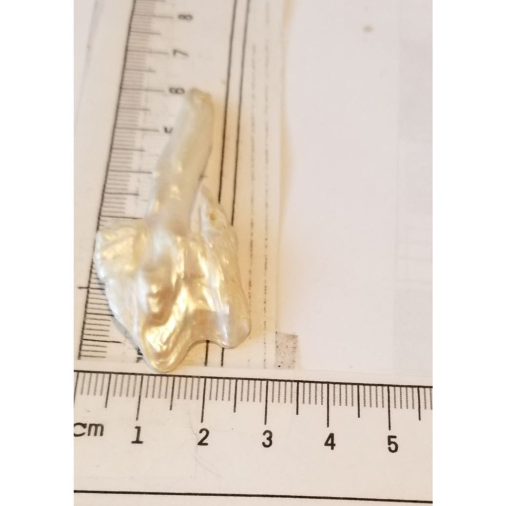 Loose Baroque Arrow Freshwater Keshi 25.5 ct  5.1 gr  6 cm  x 3 .5 cm