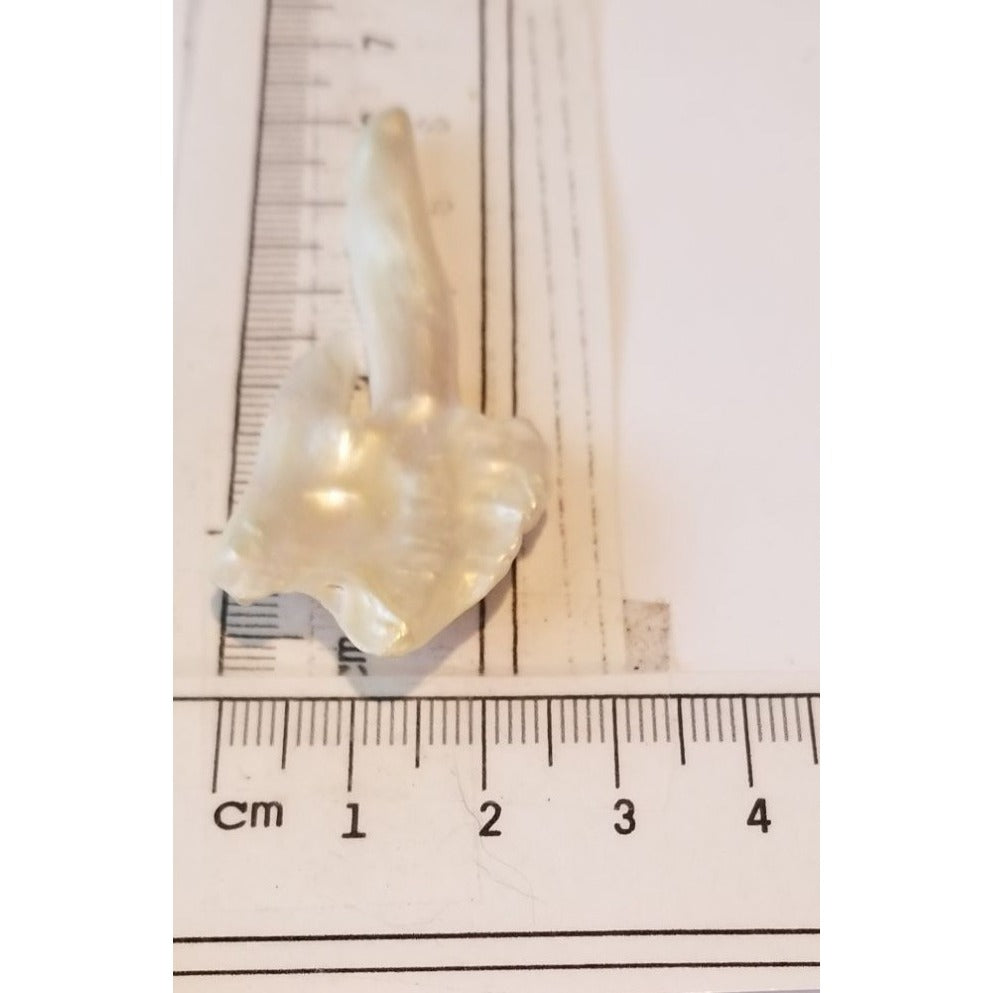Loose Baroque Arrow Freshwater Keshi 25.5 ct  5.1 gr  6 cm  x 3 .5 cm