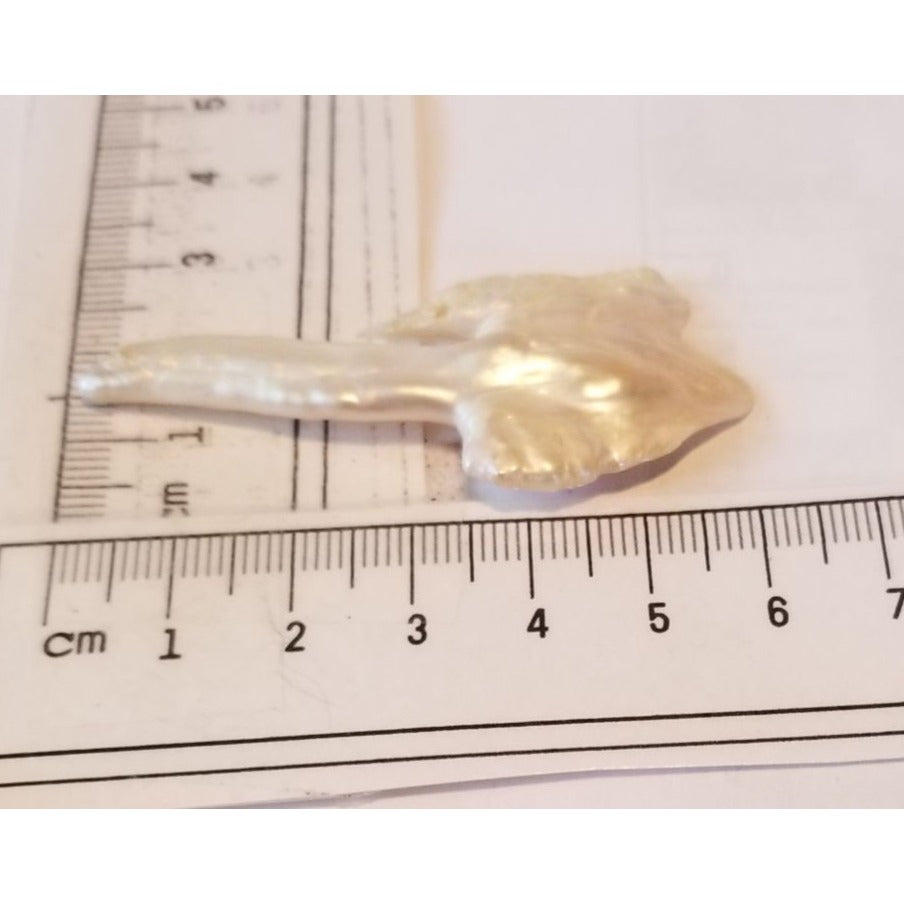 Loose Baroque Arrow Freshwater Keshi 25.5 ct  5.1 gr  6 cm  x 3 .5 cm