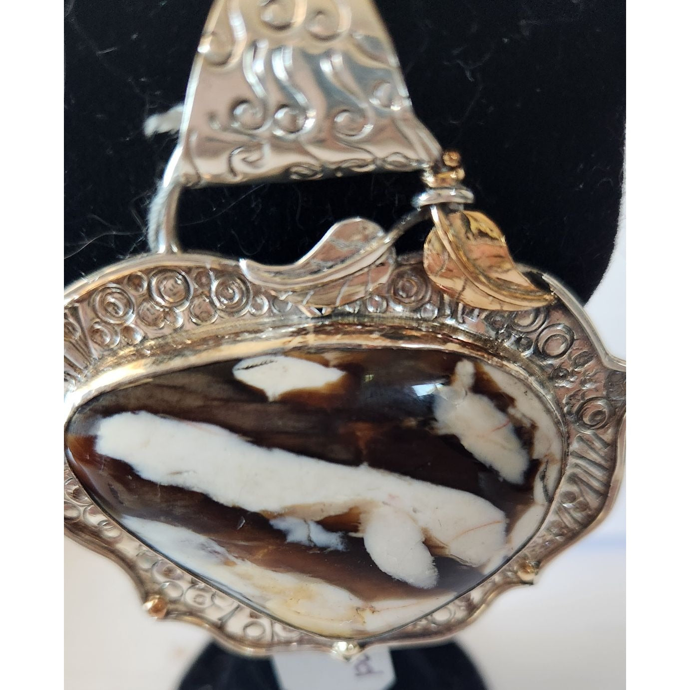 Necklace Peanutwood Silver Frame 1 Gold Leaf 1 Silver 39.6 gr Silver Snake Chain