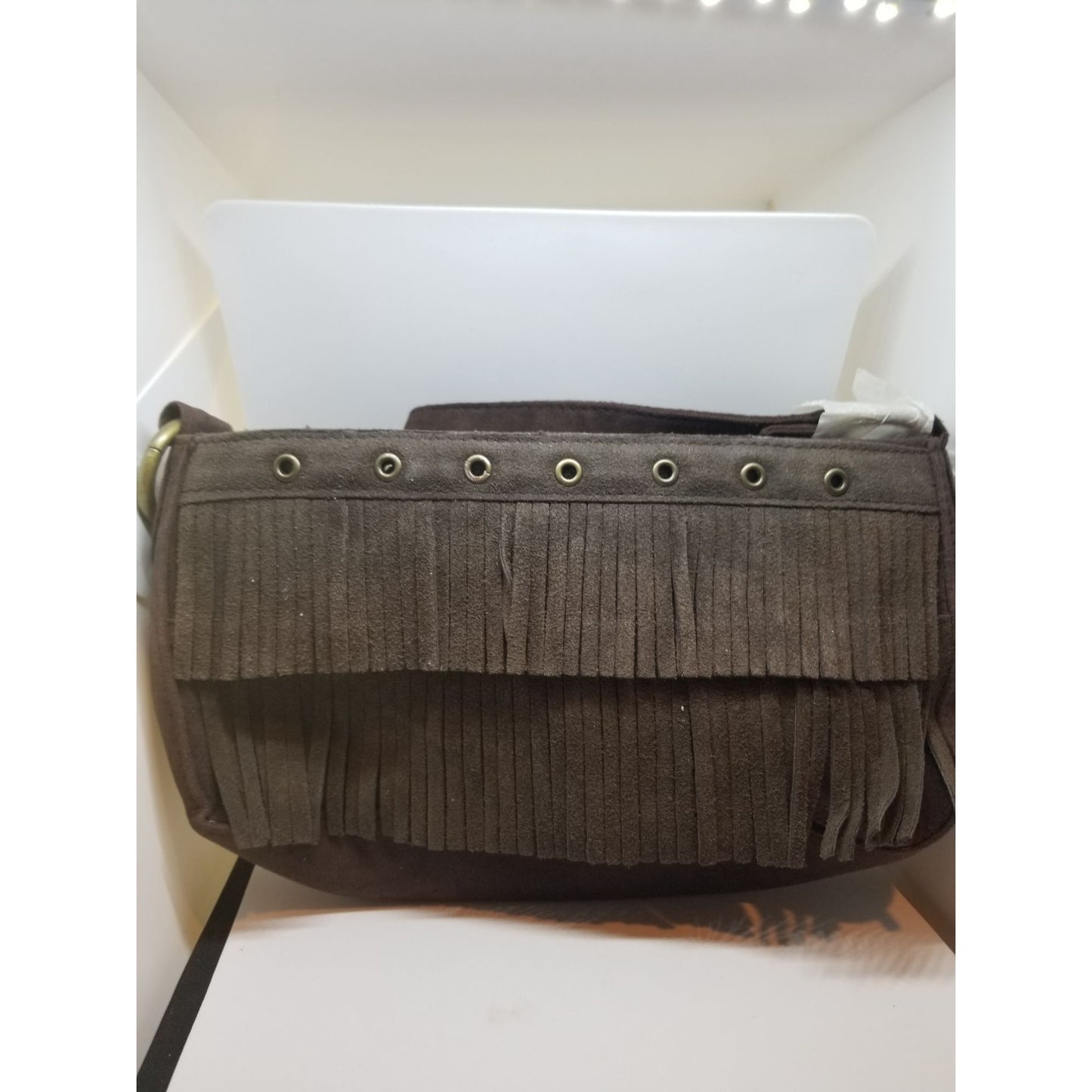 Purse Bag Brown Fringe Chateau Int Zip Top back and inside Pocket  9" x 6" x 3" Strap  17"