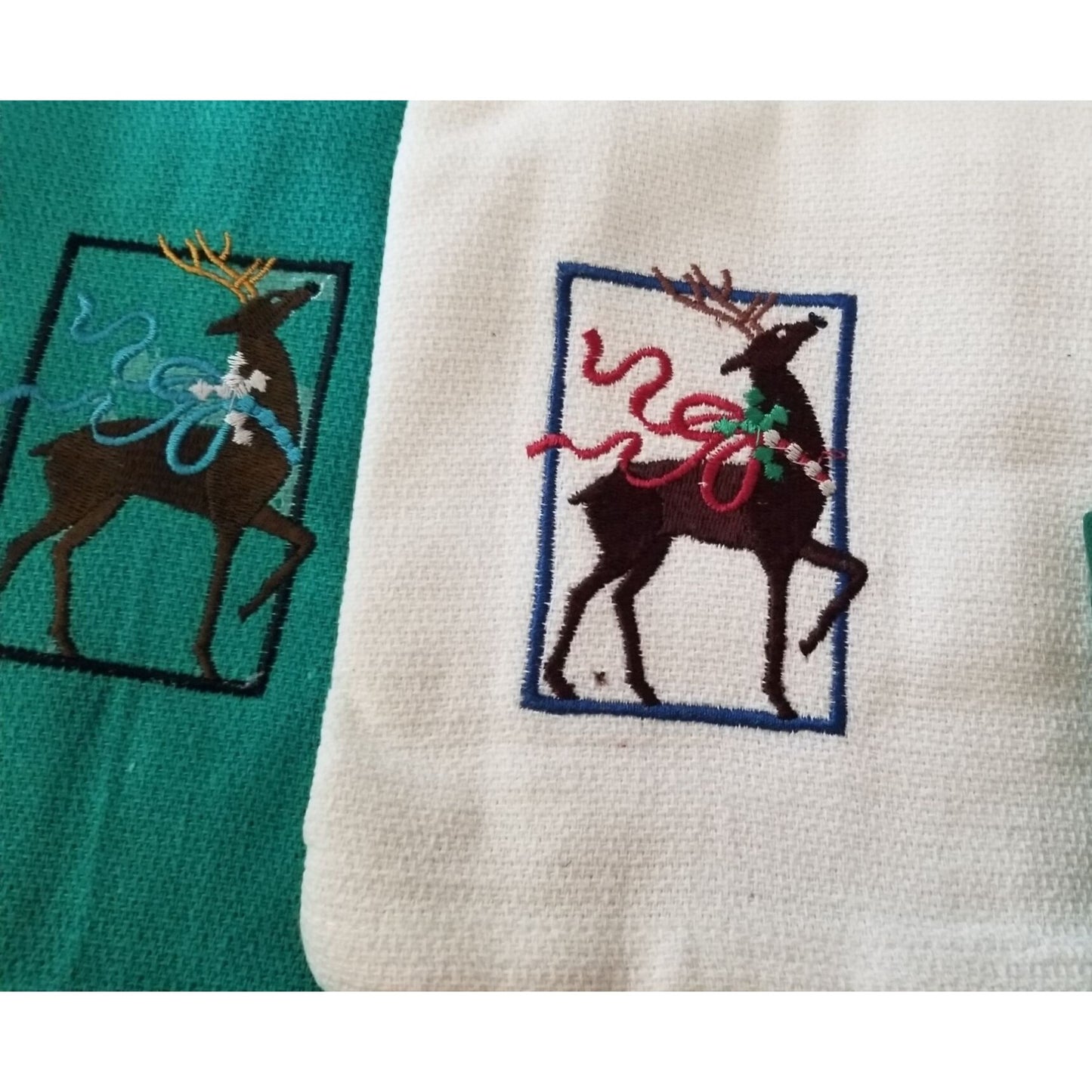 Kitchen Towel Embroidered 100%  Set 3 Cotton 2 Green 1 White  Holiday Reindeer Sleigh 15 x 21
