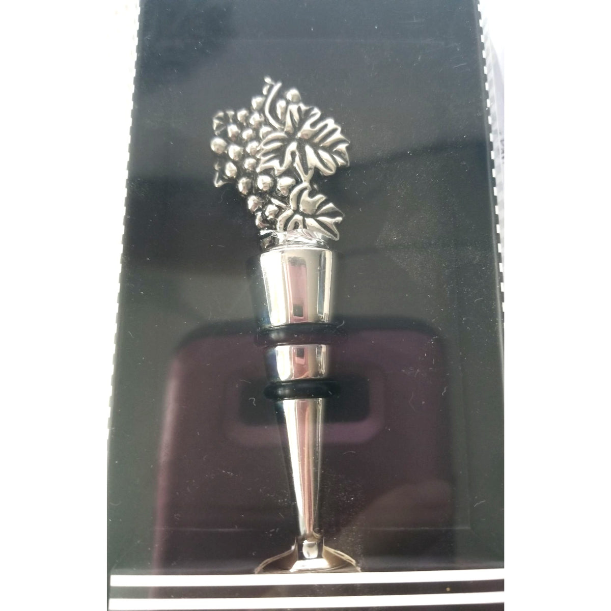 Wine Bottle Stopper Whimsical Wine Stopper Grapes 4" x 1 1/2" Wine Things Zinc Alloy  Preserver Supreme