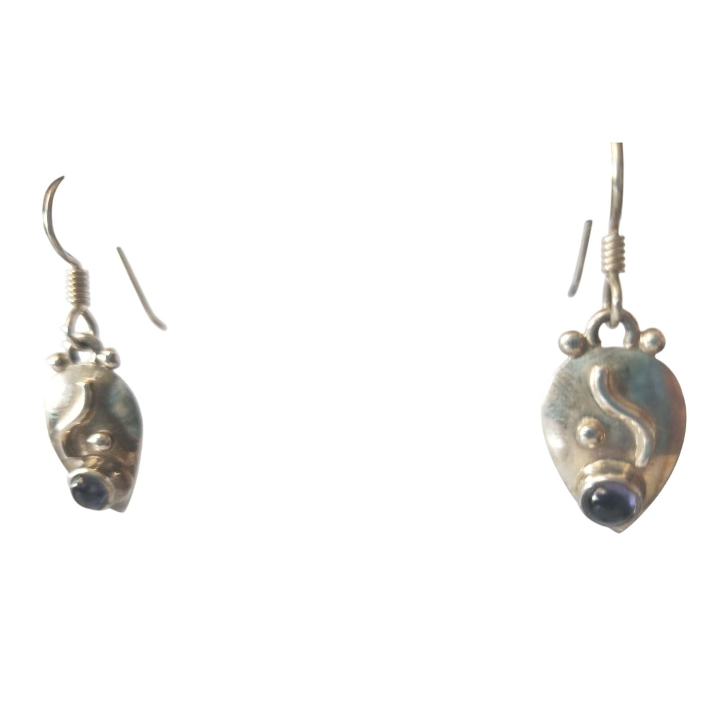 Earrings Silver Saphire Oval  3.2 Gr  16 ct  2 cm  x 2 cm  Oval  0.5 cm Silver Blue