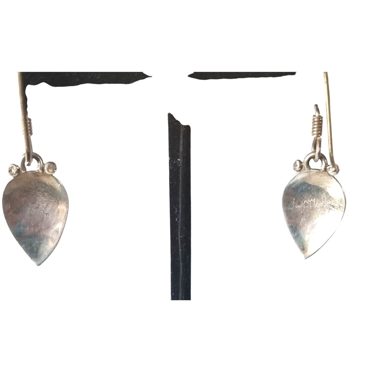 Earrings Silver Saphire Oval  3.2 Gr  16 ct  2 cm  x 2 cm  Oval  0.5 cm Silver Blue