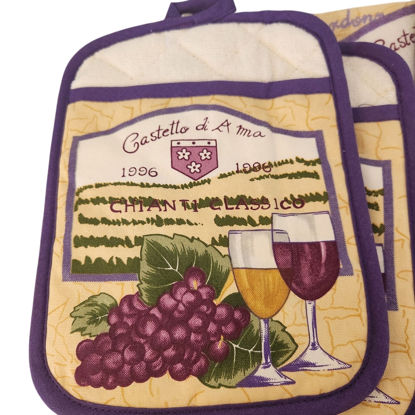 Kitchen Towel 5 Piece Set hOme Castetto 1996  2 Towels,  2 Pot Holders, 1 Oven Mitt