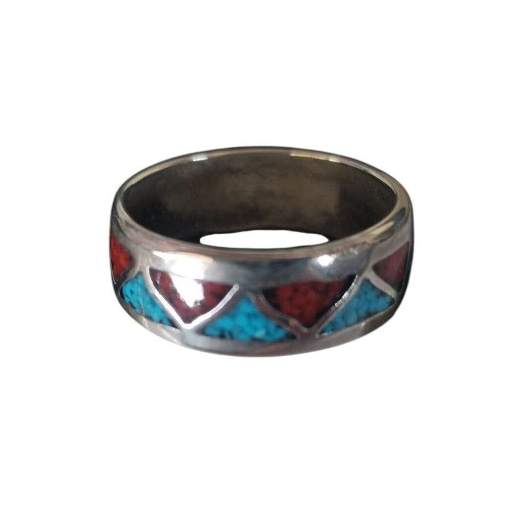 Ring Turquoise Red Blue  Silver 2.9 Gr 14.5 ct  Size 7 1/2 0.75  cm  x 0.25  cm  Triangle Shape Design in  Silver