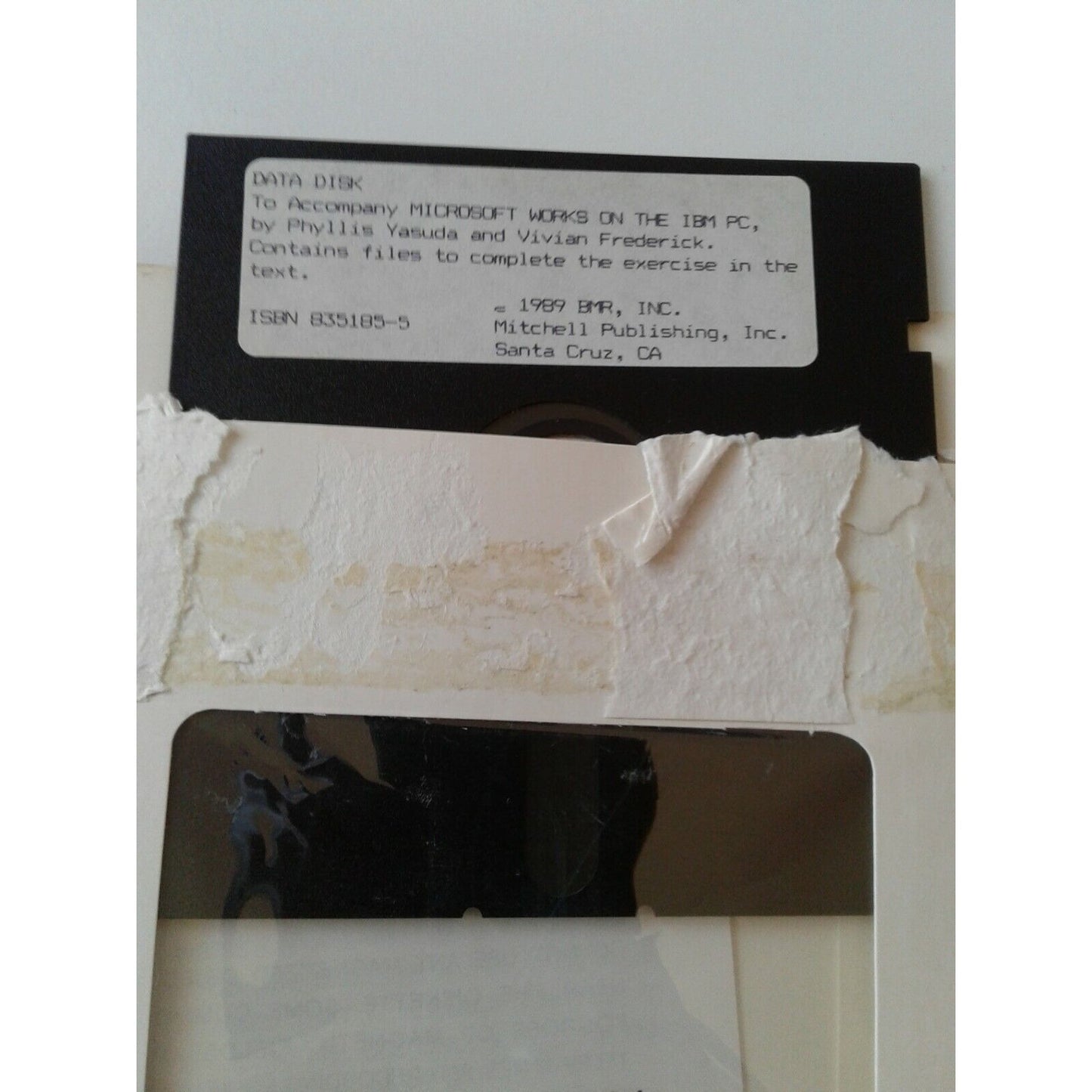 Using Microsoft Works on the PC Mitchell Publishing Floppy Disk Included 909409