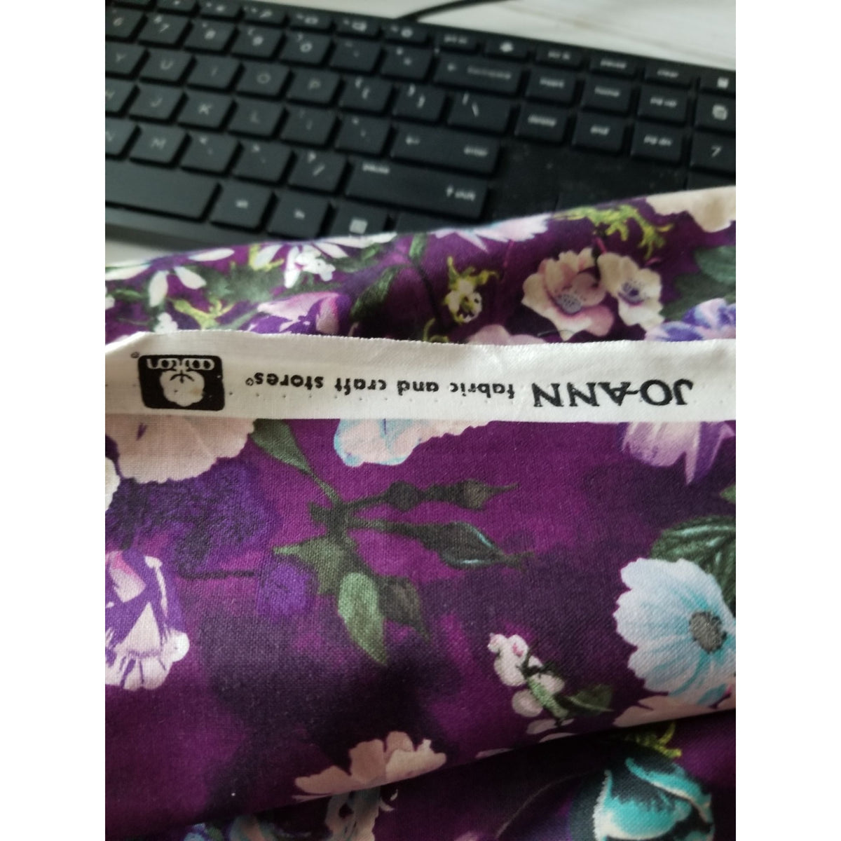Material Dark Purple Fabric  JoAnn  Flowers Blue White  Green Leaves 44" x 72"  Cotton  2 Yrd Craft Clothing  Joann