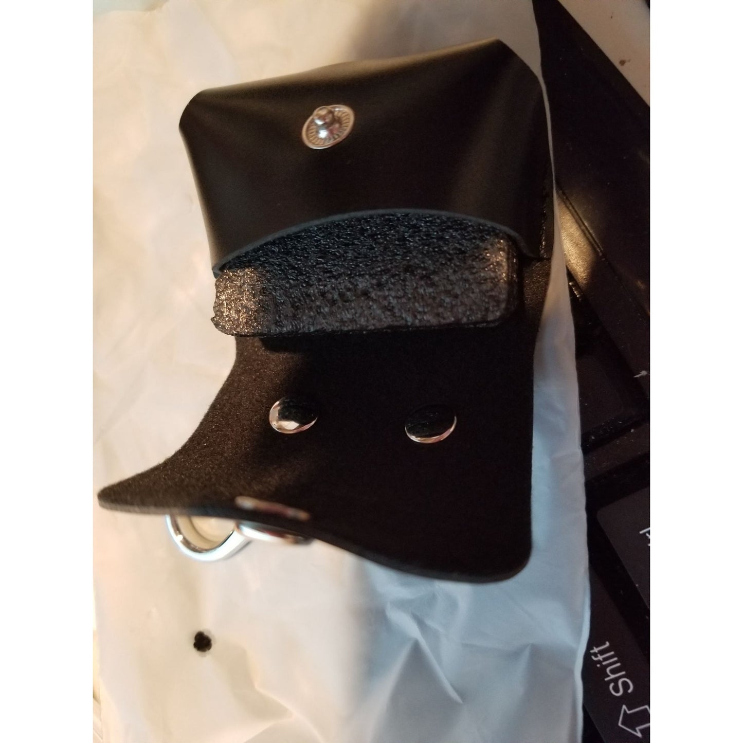 Earbuds Donwell U-Proe True Wireless Earbuds and a Carrying Case with Hook