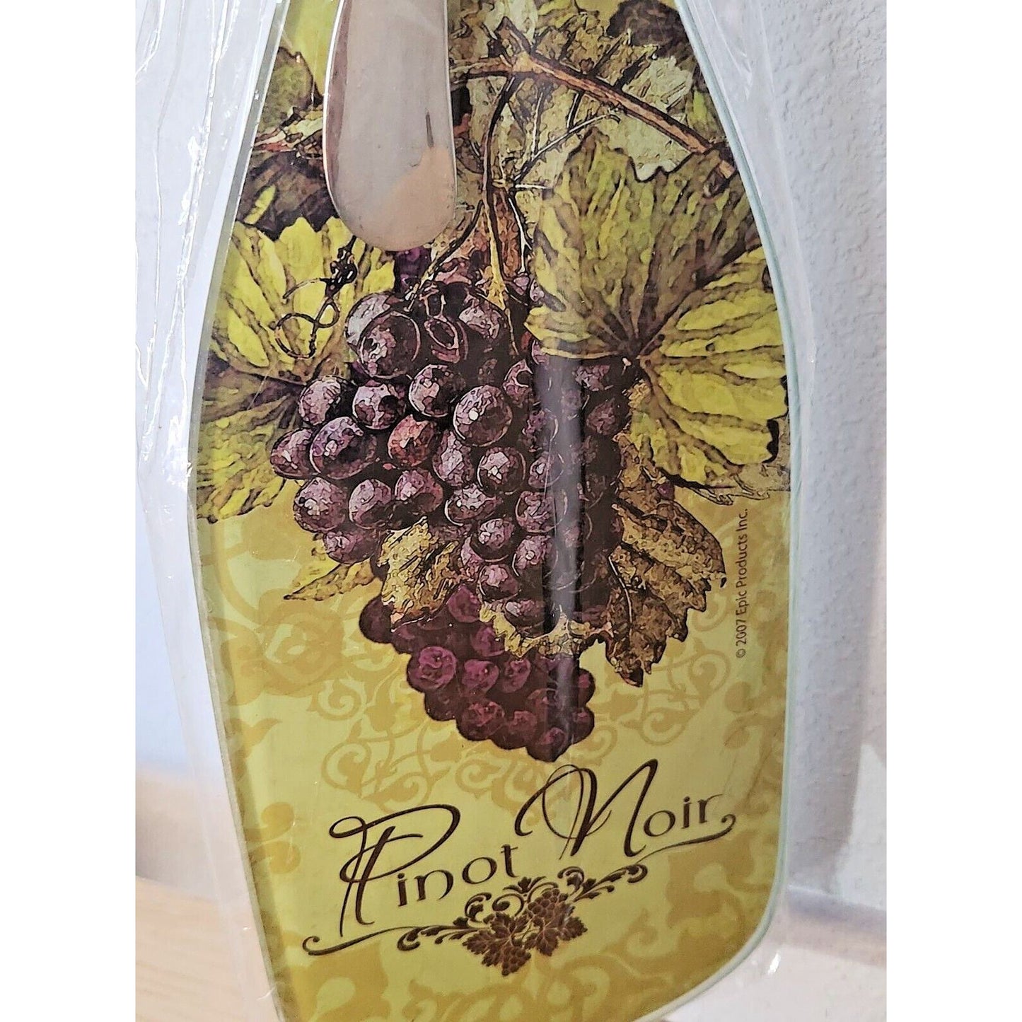 Counter Art Tempered Glass Wine Shape Cutting Board Pinot  Knife 12 1/2 " x 5 "