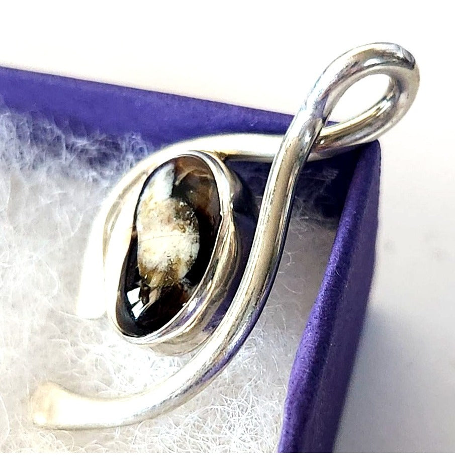 Pendant Peanutwood Wishbone Shape 4.1 gr stone 15 x 10 mm Jerry & Fran Harr Silver