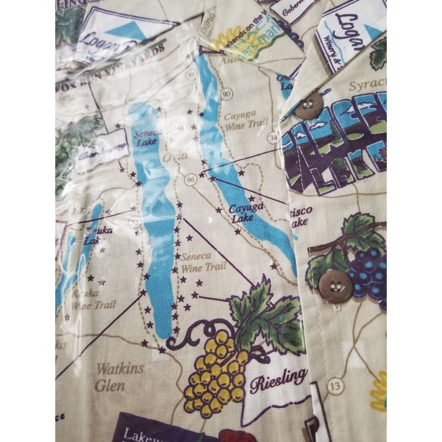 DemCrazy Size M Vintage Finger Lakes Winery Map Print Button-Up Shirt 100% Cotton Made In Thailand