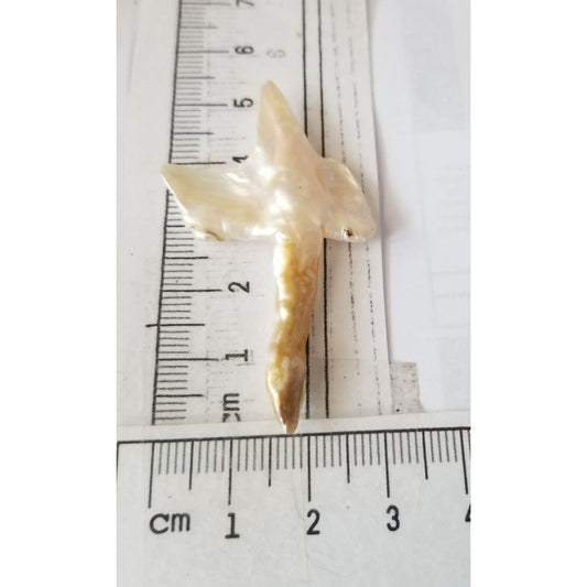 Loose Baroque Look like Big Sward   Freshwater Keshi 18 ct  3.7 gr  5.5  cm  x 3.5  cm