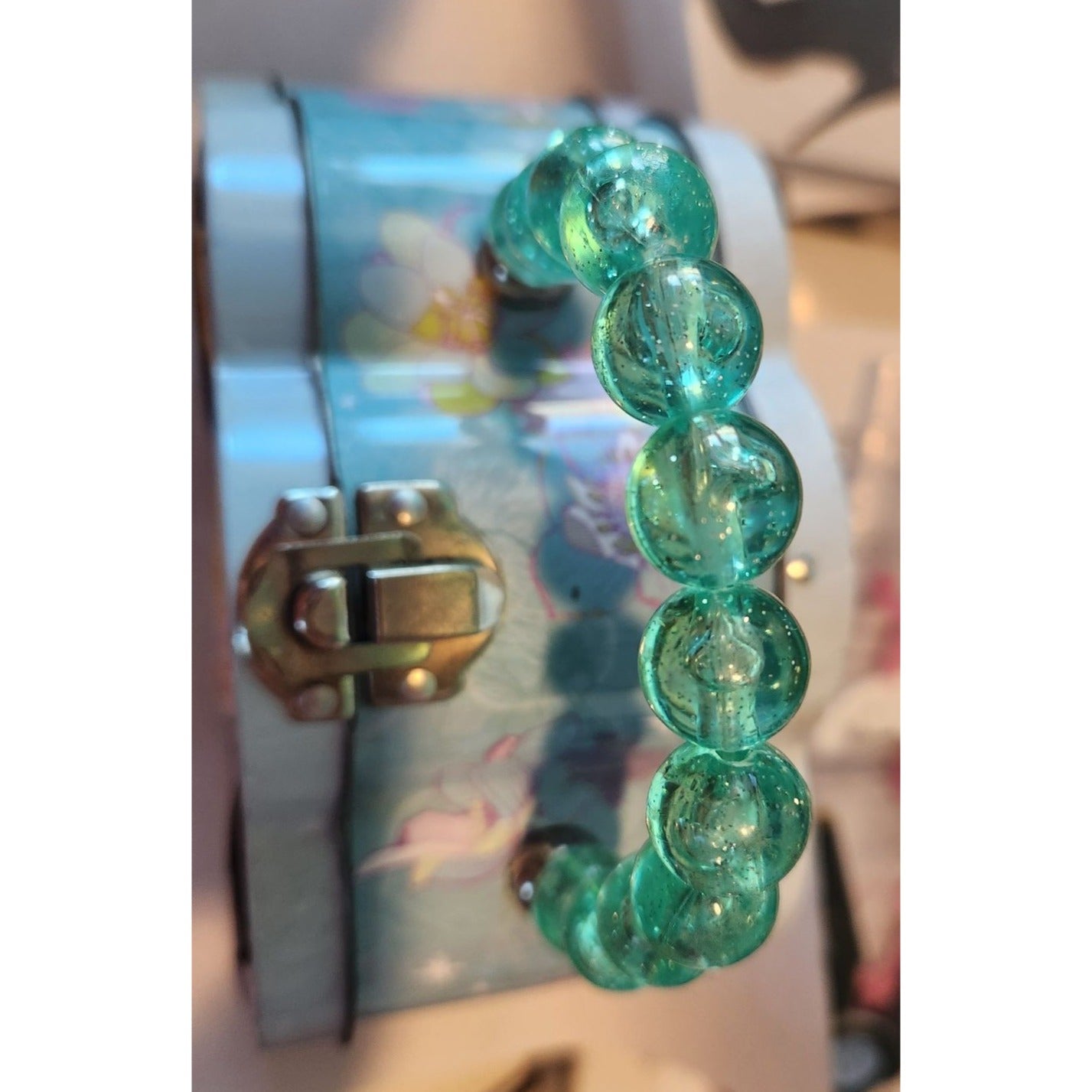 Disney Mini Tin Box Co Tinkerbell and Friends 6 x 6 1/2 x 3 Beaded Handle Clean inside