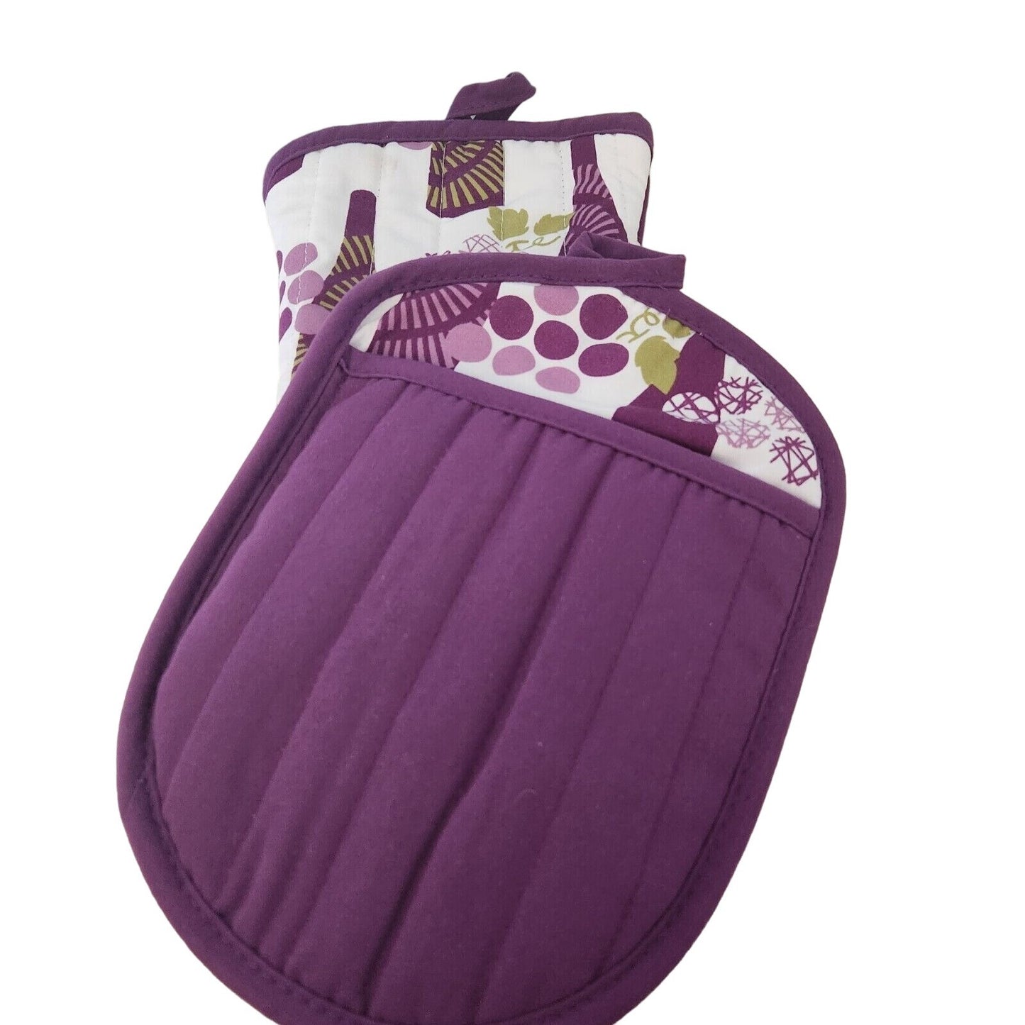 Kitchen Towel 2 Piece Set Merlot   1 Pot Holders  12 " x 5 " 1 Oven Mitt 9 1/2 " x 7"  Hangers on back