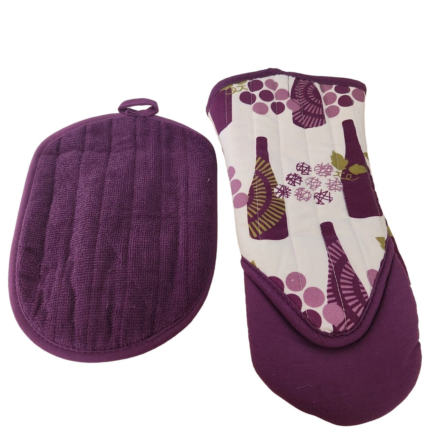 Kitchen Towel 2 Piece Set Merlot   1 Pot Holders  12 " x 5 " 1 Oven Mitt 9 1/2 " x 7"  Hangers on back