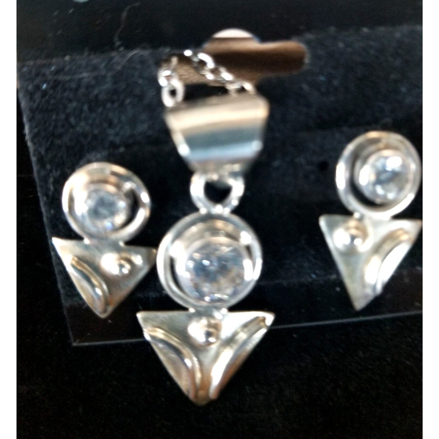 3 Pcs  lab Diamonds Earrings Necklace Silver  8 gr 40 ct  1.5 x  3 cm  2 cm  x 1.5  cm  16" chain