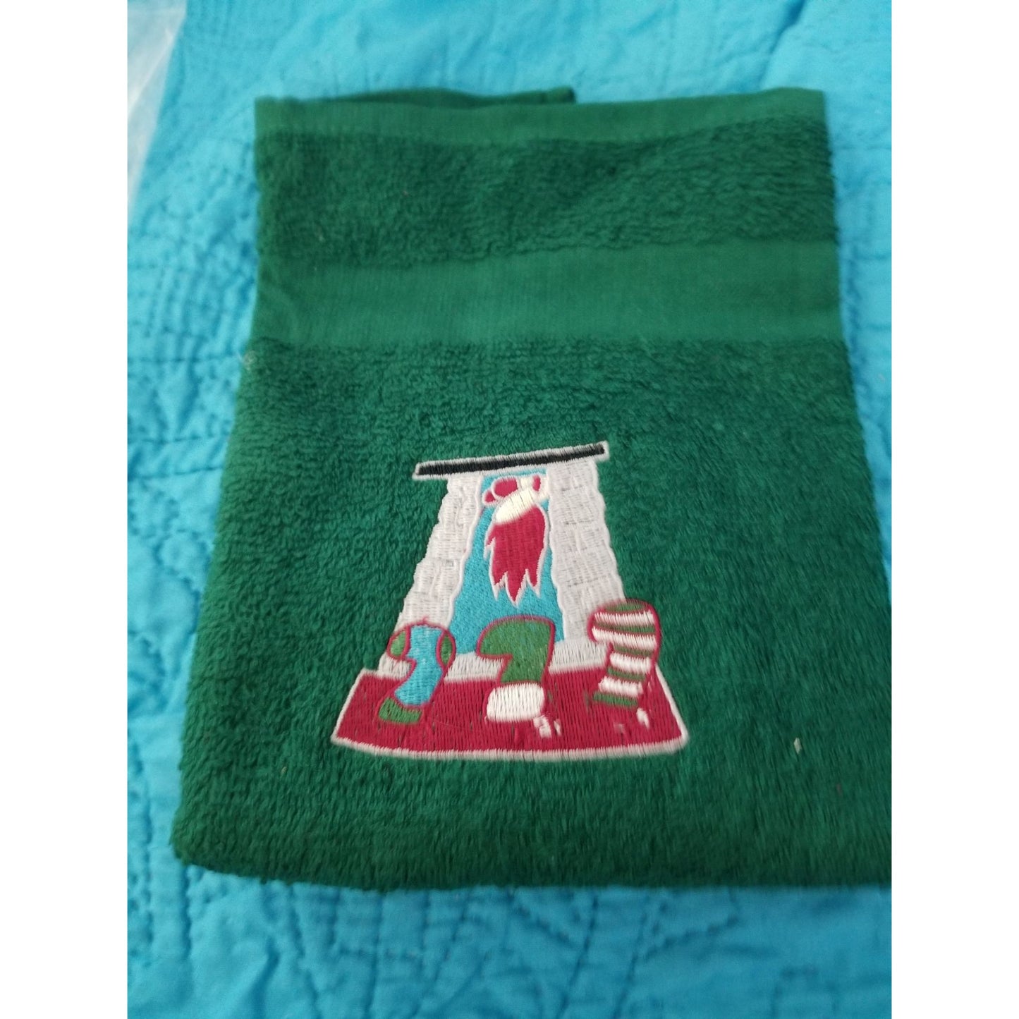 Kitchen Towel Embroidered 100%  Set 3 Cotton Black 1 Green Holiday Stockings Chimmy 15 x 21