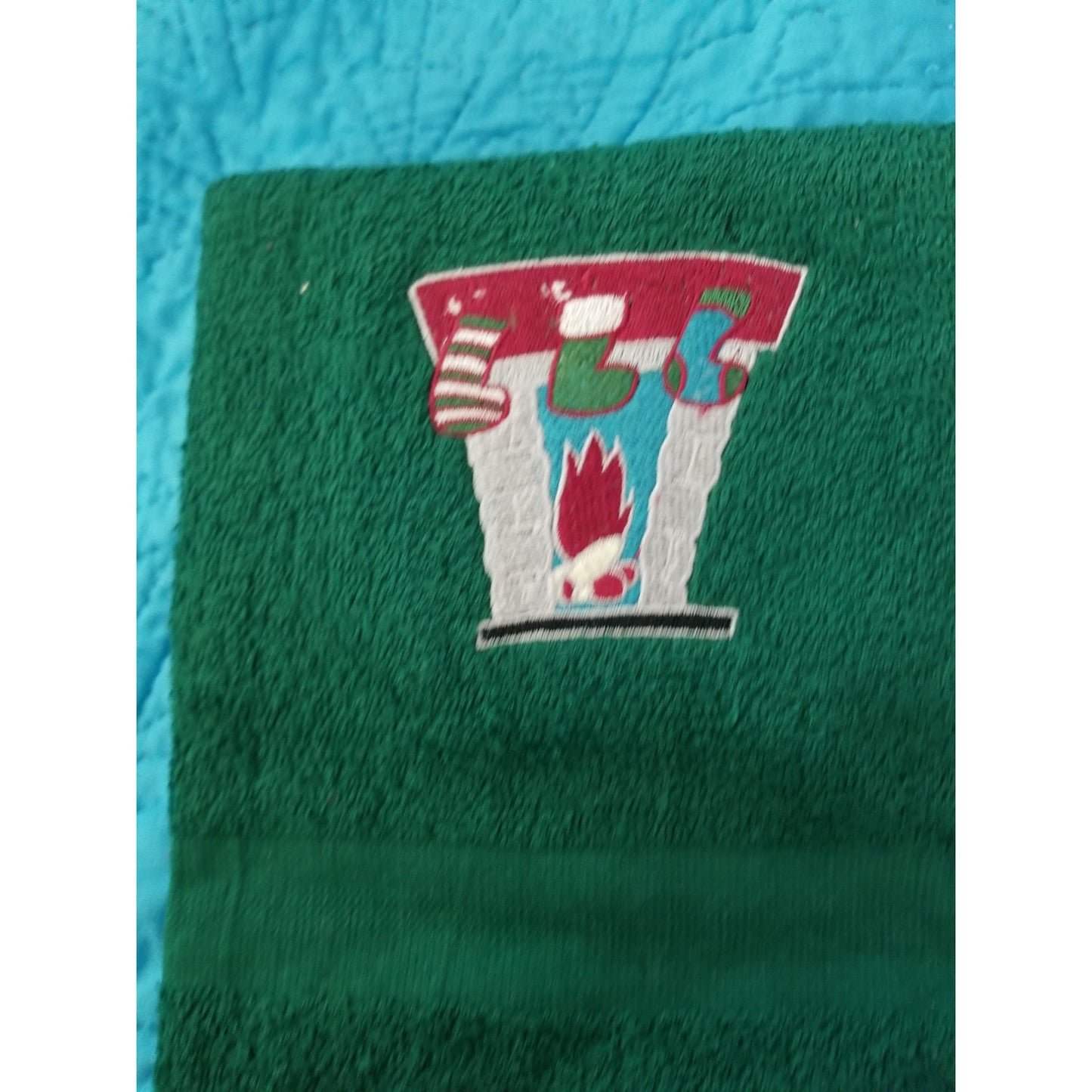 Kitchen Towel Embroidered 100%  Set 3 Cotton Black 1 Green Holiday Stockings Chimmy 15 x 21