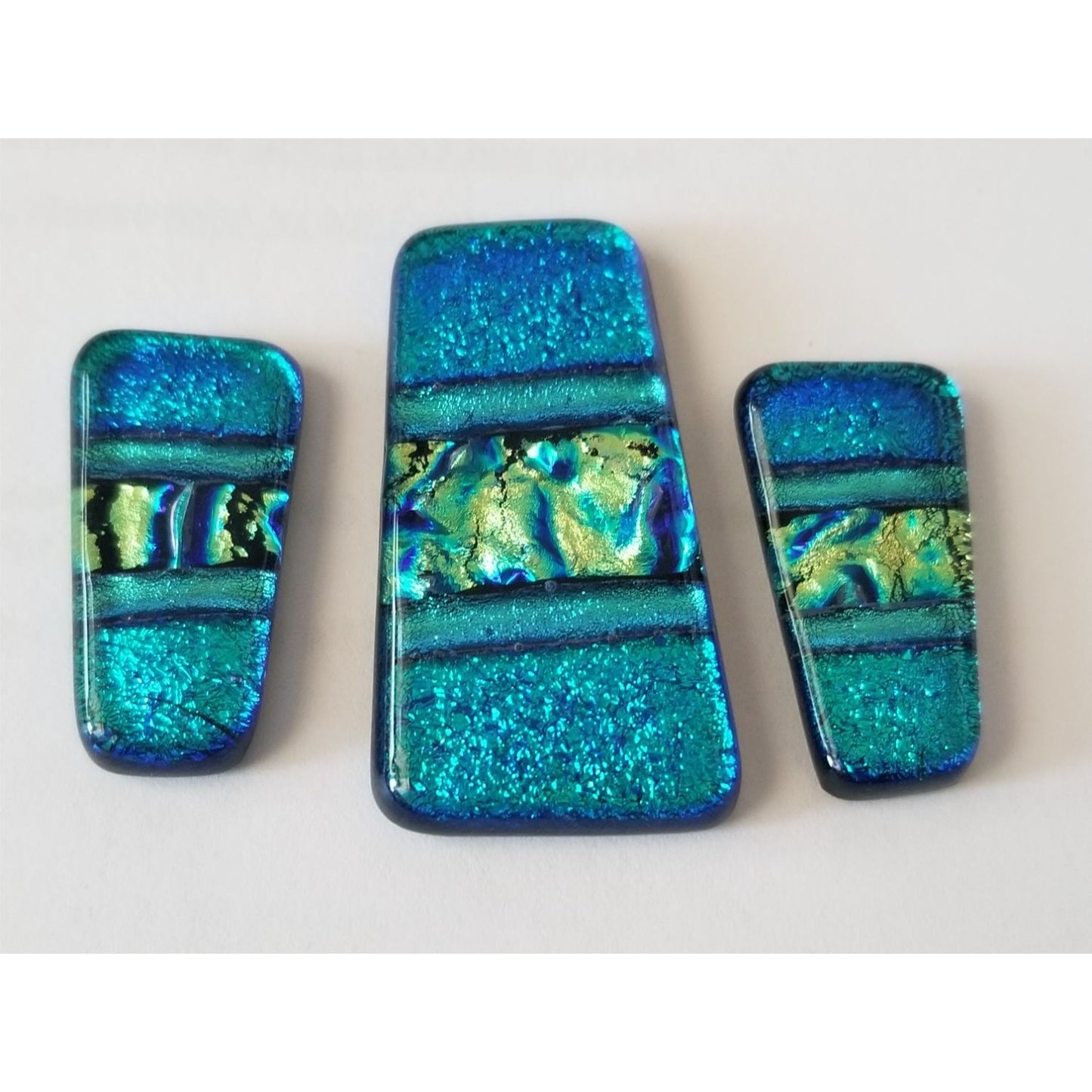 Gemstone Loose Set of 3  Dichroic glass  60 ct  12 gr 1" x 0.5"  1 1/2 x 0.75"  # 10