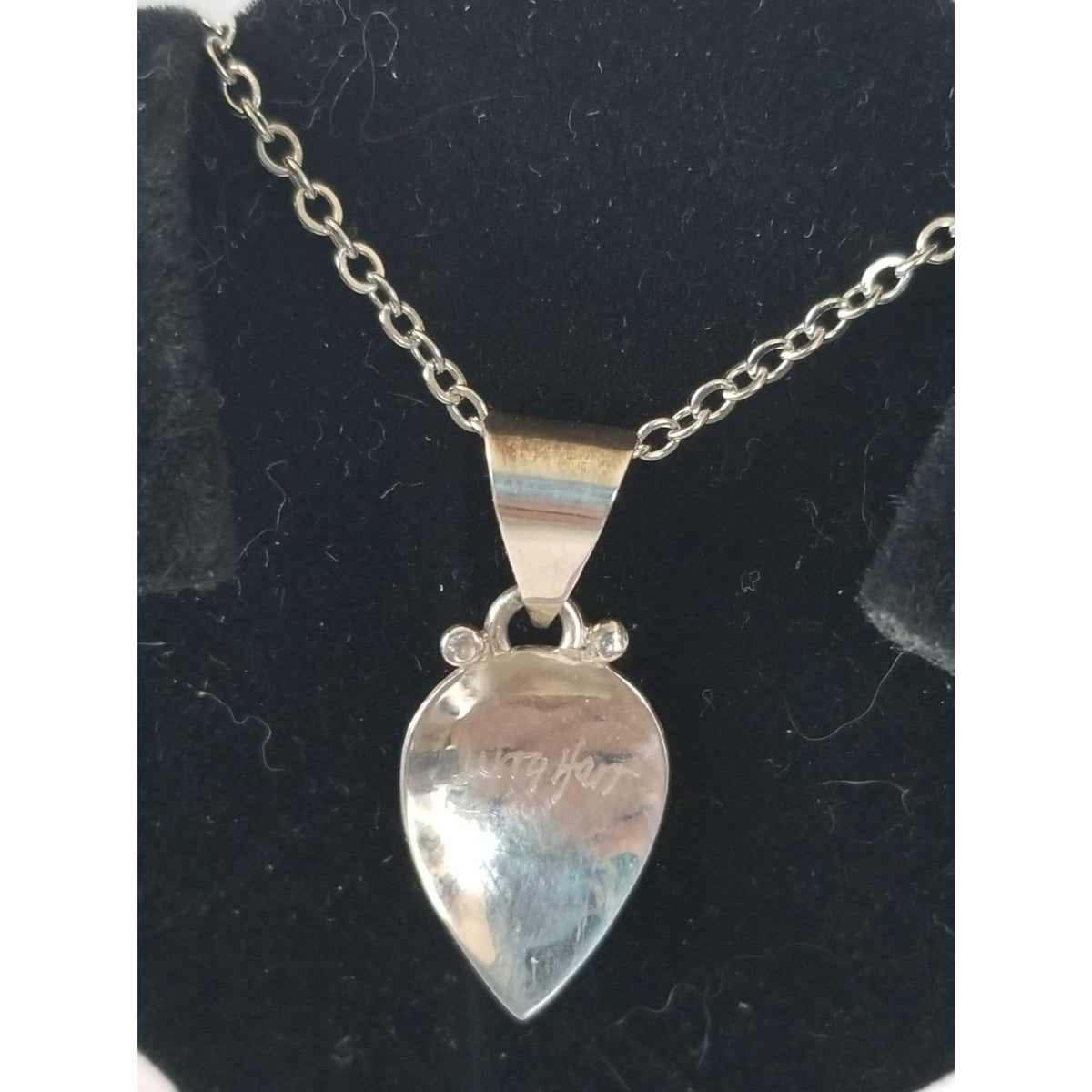 Necklace Silver Garnet  4.6  gr 23 ct  3 cm  x 3 cm  16" chain