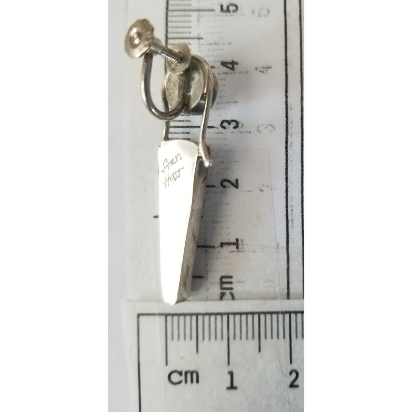 Earrings   Pearl  Verizite 8.1 Gr 40.5 ct  4 cm x 1 cm 1 cm Round 2.5  x .0.5 cm  Screw on Silver 925