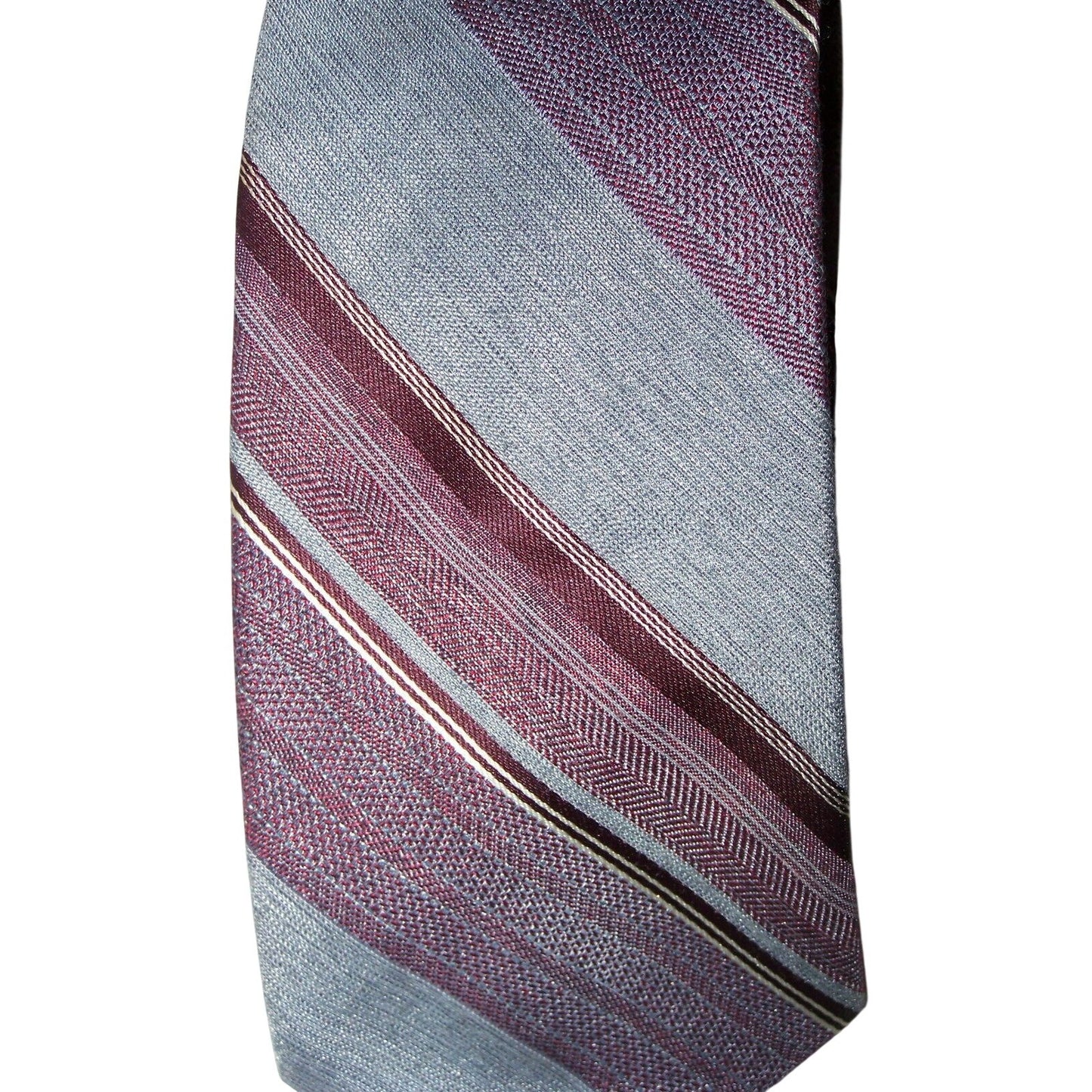 Tie Grey White Red Striped Brittsport by Brittania RN 13388 57  1/2 " L   3 " W