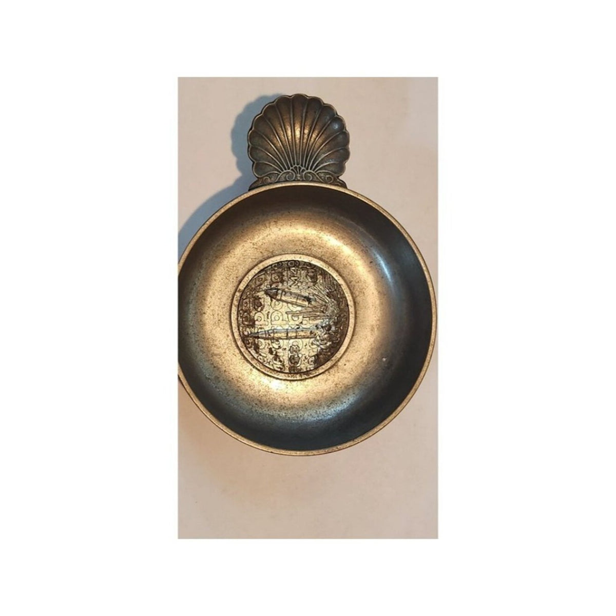 Sommeliers tasting cup Les Etains De France A shallow, silver tastevin tradition