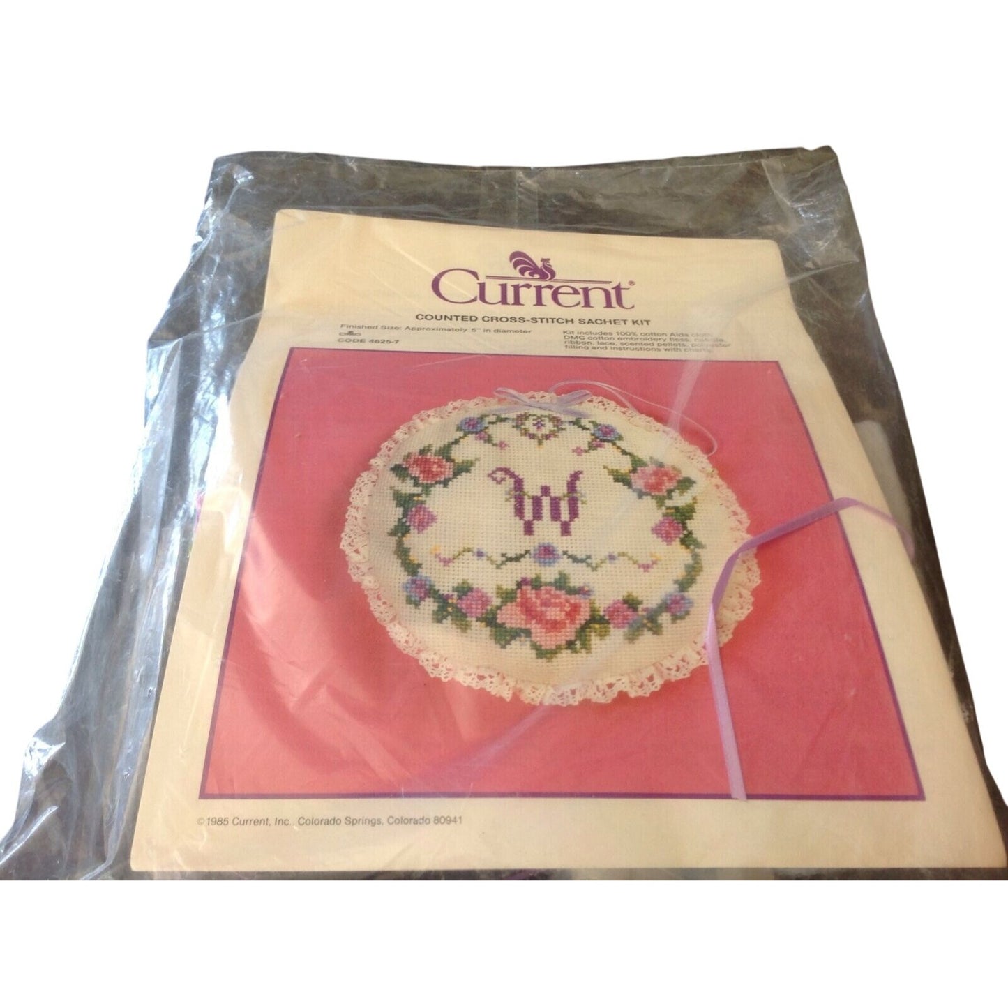 Craft Current counted cross stitch Sachet Kit Roses Round 5"  #4625-7 Heart Lace