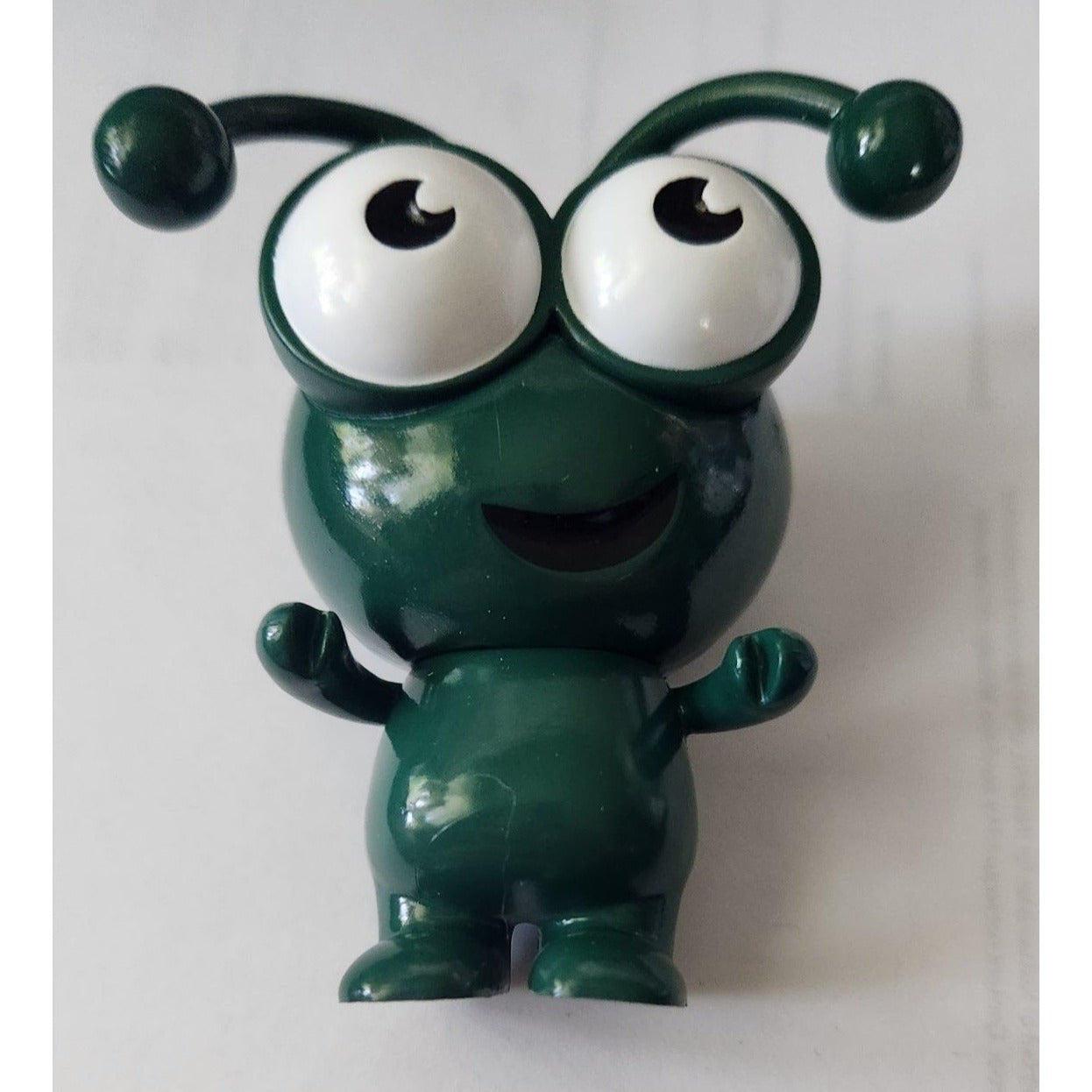 Cricut Cutie Emerald Collectible Figurine 7.6cm Tall Ages 12+ Cute Desk Buddy