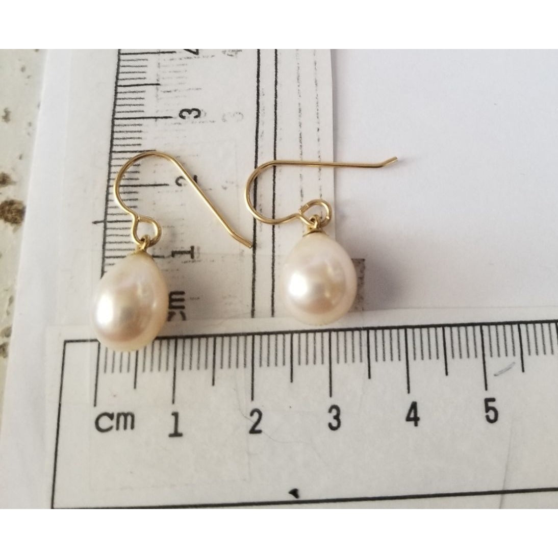Earrings Pearl White Gold Hooks 3.7 Gr  18.5 ct  1 cm x 1 cm Oval