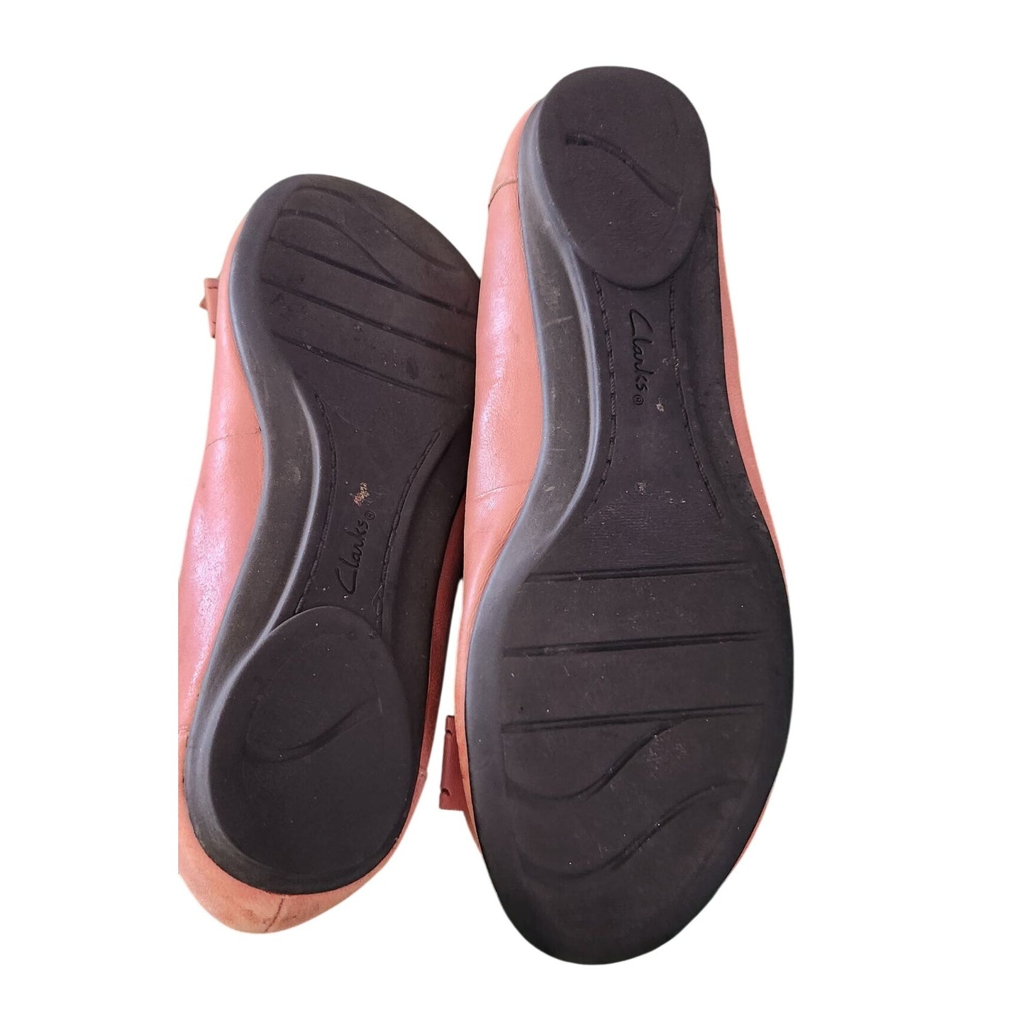 Shoes Pair Clartks Bendables  7M  Rose Color Bow on Toe   Wedge Rubber Sole Scale Material inside