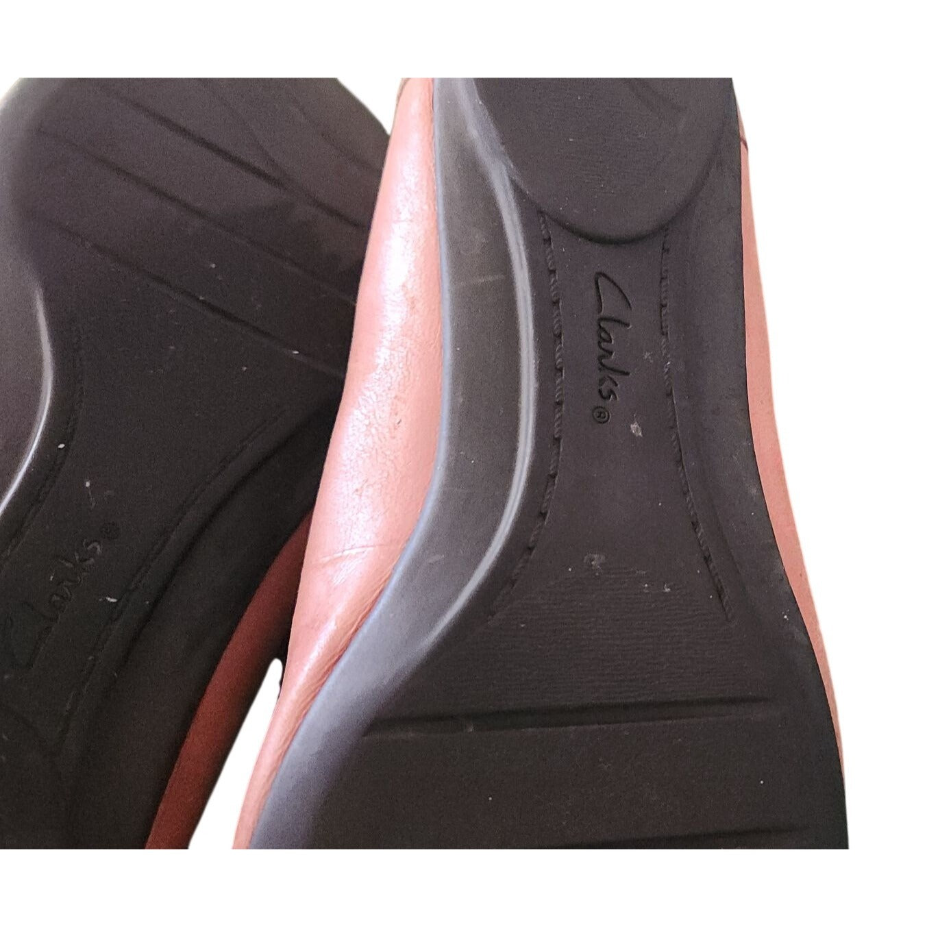 Shoes Pair Clartks Bendables  7M  Rose Color Bow on Toe   Wedge Rubber Sole Scale Material inside