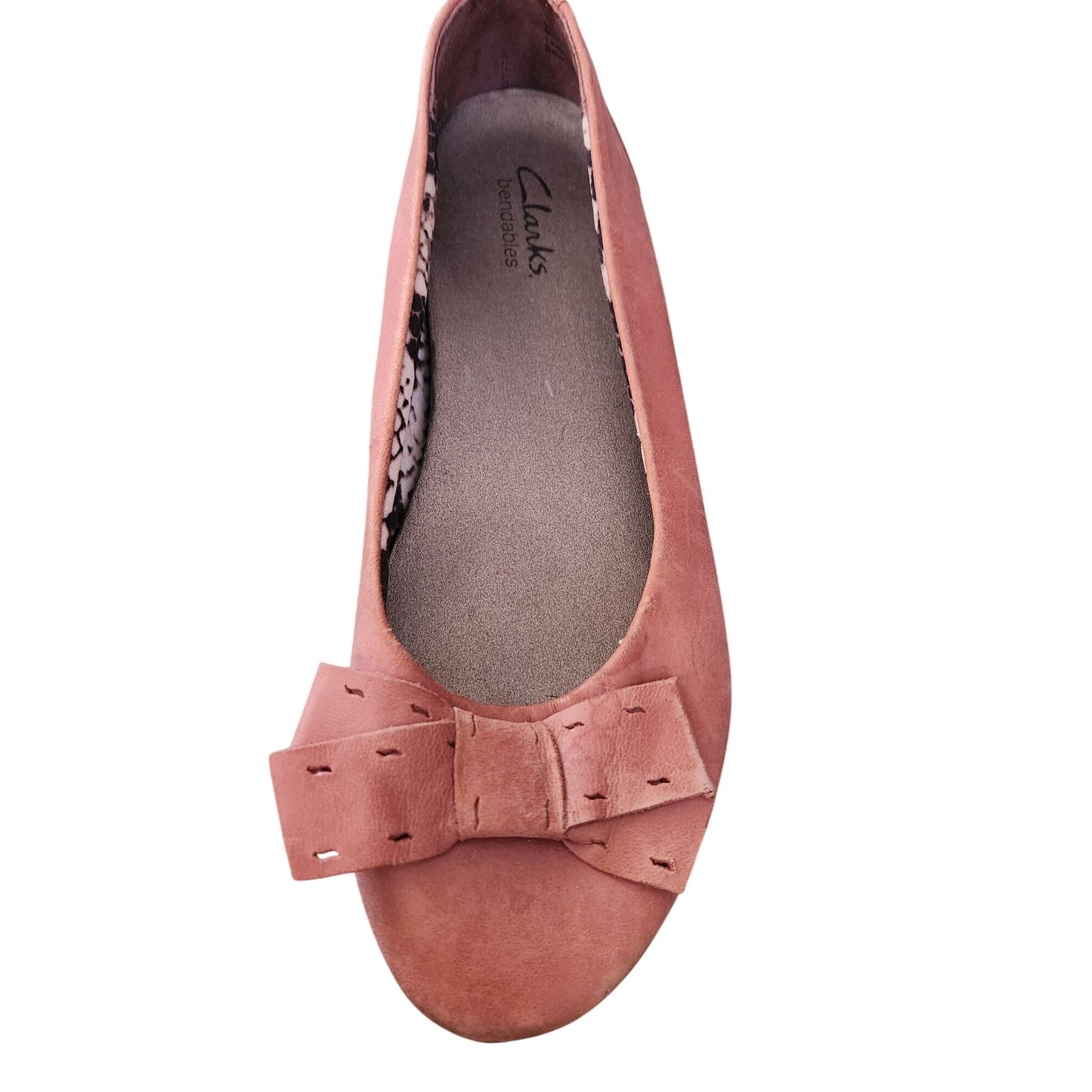 Shoes Pair Clartks Bendables  7M  Rose Color Bow on Toe   Wedge Rubber Sole Scale Material inside