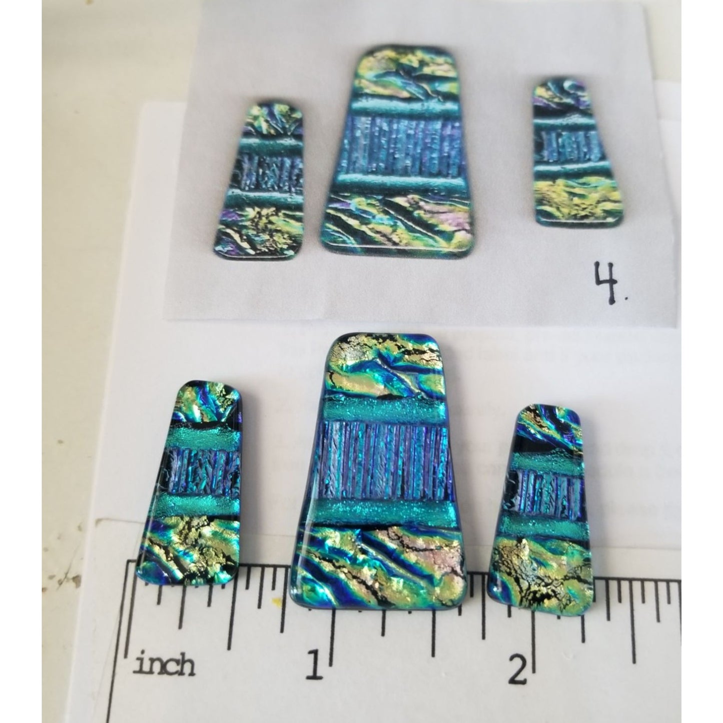 Gemstone Loose Set of 3  Dichroic glass 59 ct  11.8  gr 1" x 0.5"  1 1/5 x 0.75"  # 4