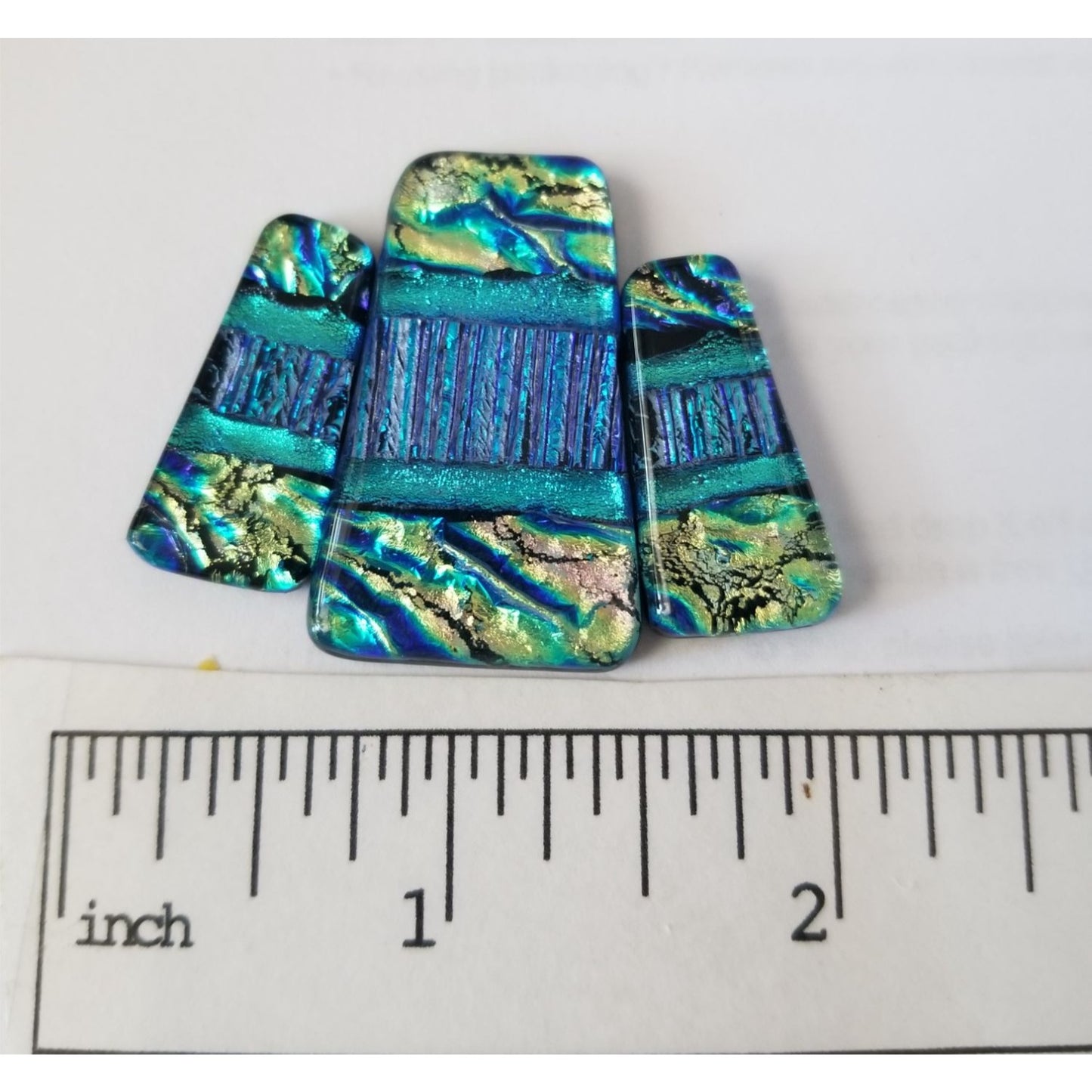 Gemstone Loose Set of 3  Dichroic glass 59 ct  11.8  gr 1" x 0.5"  1 1/5 x 0.75"  # 4