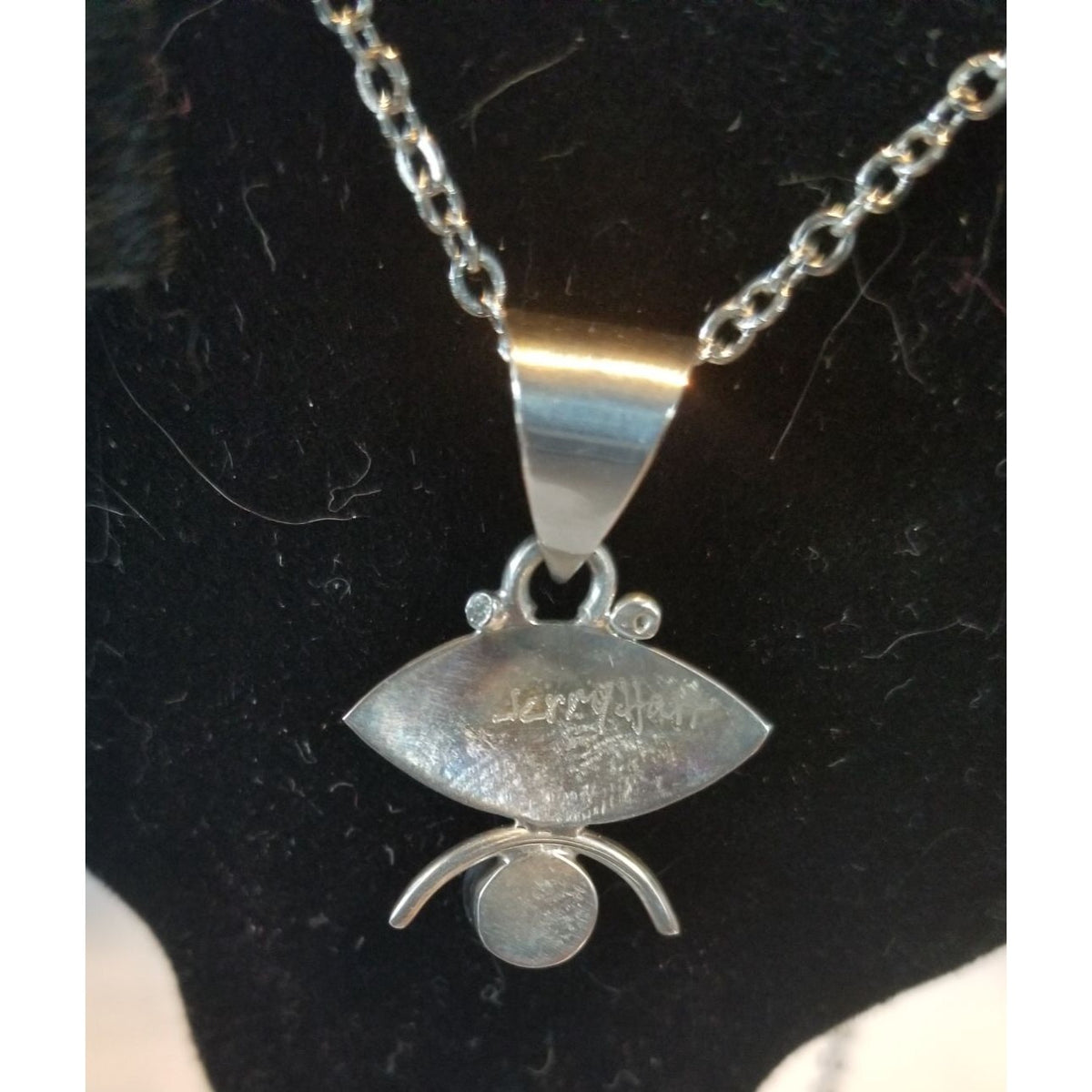 Necklace Silver MoonStone Oval  4.3 gr 22   ct  2 cm  x 2.5 cm  14" chain
