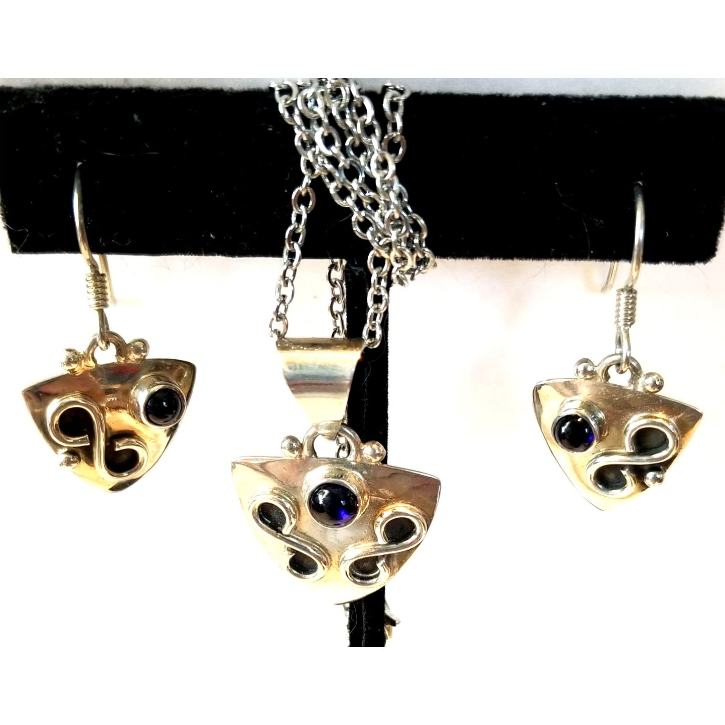 3 Pcs Onyx Earrings Necklace Silver  10 gr 50 ct  2 x  3 cm  2 cm  x 2  cm  16" chain