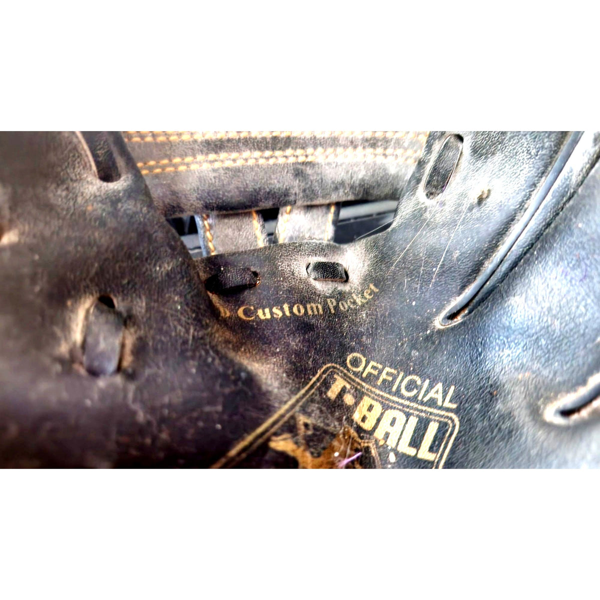 Toy Official T-Ball Mitt Black T-100  07216  9 1/2 inch Deep Custom Pocket