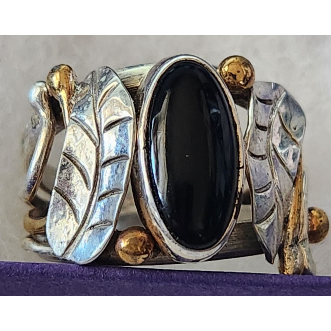 Ring Black Jade Silver Leaves Gold accents  Size 7 1/2  8.1 gr Stone 15 x 8 mm Leaves 15 x 5 mm  Jerry Fran Harr