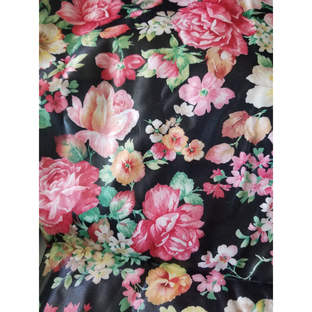 Material  Black Fabric Flowers Pink White Red  Green Leaves Stem  44" x 29"  Cotton  Yrd Craft Clothing  Joann