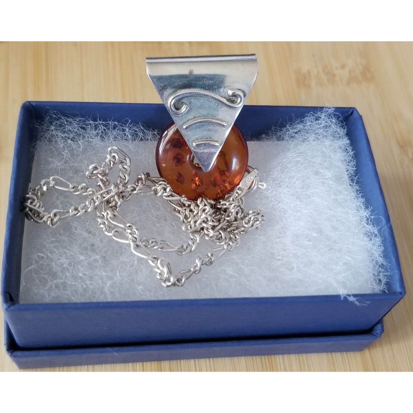 Necklace Amber Circle 9.1 gr  18 cm   Stone Silver 18" Chain 28 cm x 28 cm  Jerry Fran Harr