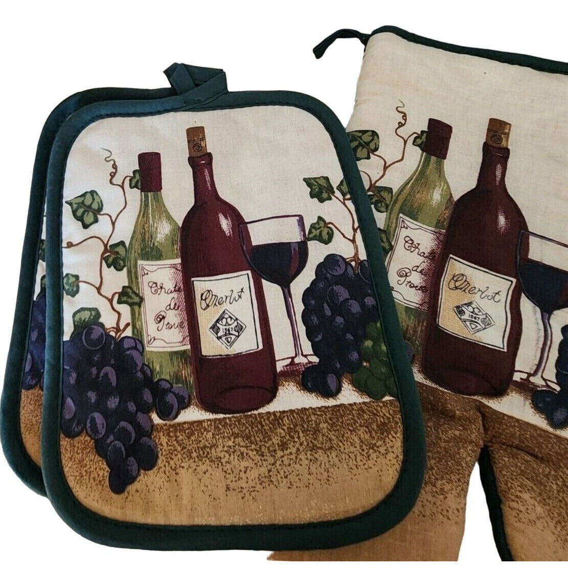 Kitchen Towel 5 Piece Set hOme Wine Bottles Glasses Grapes Green Wine  2 Towels,  2 Pot Holders, 1 Oven Mitt