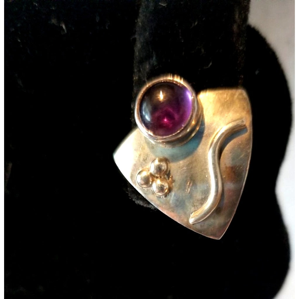 Earrings Silver Garnet  4.1 Gr  20.5 ct  2 cm  x 2 cm  Triangle  0.5 cm Garnet Silver