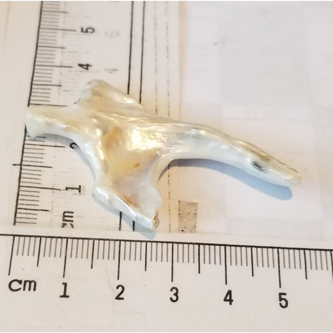 Loose Baroque Arrow Big 4  Freshwater Keshi 28  ct  5.6  gr  5.5 cm  x 3 cm Real Natural