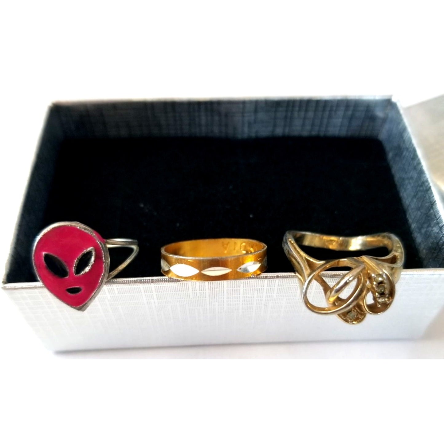 Set Of 3 Mixed Style Rings Gold Tone Red Alien Face Size 6-7 Pre-Owned