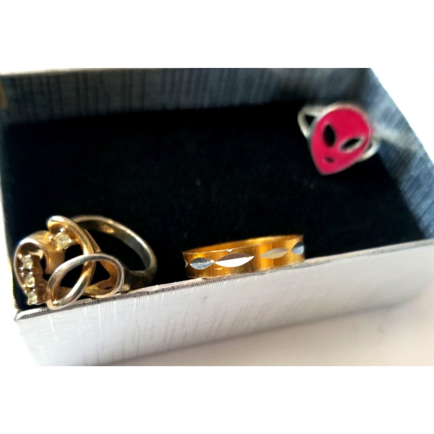 Set Of 3 Mixed Style Rings Gold Tone Red Alien Face Size 6-7 Pre-Owned