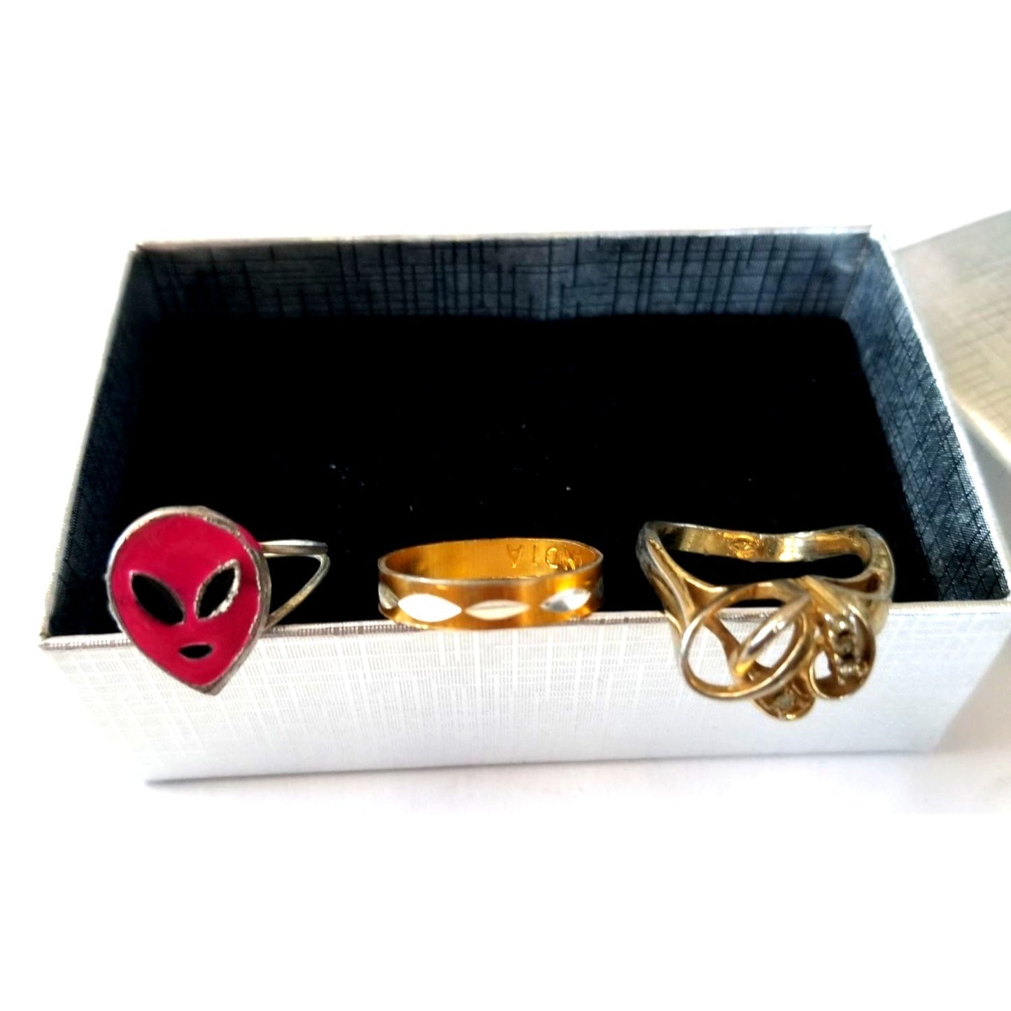 Set Of 3 Mixed Style Rings Gold Tone Red Alien Face Size 6-7 Pre-Owned