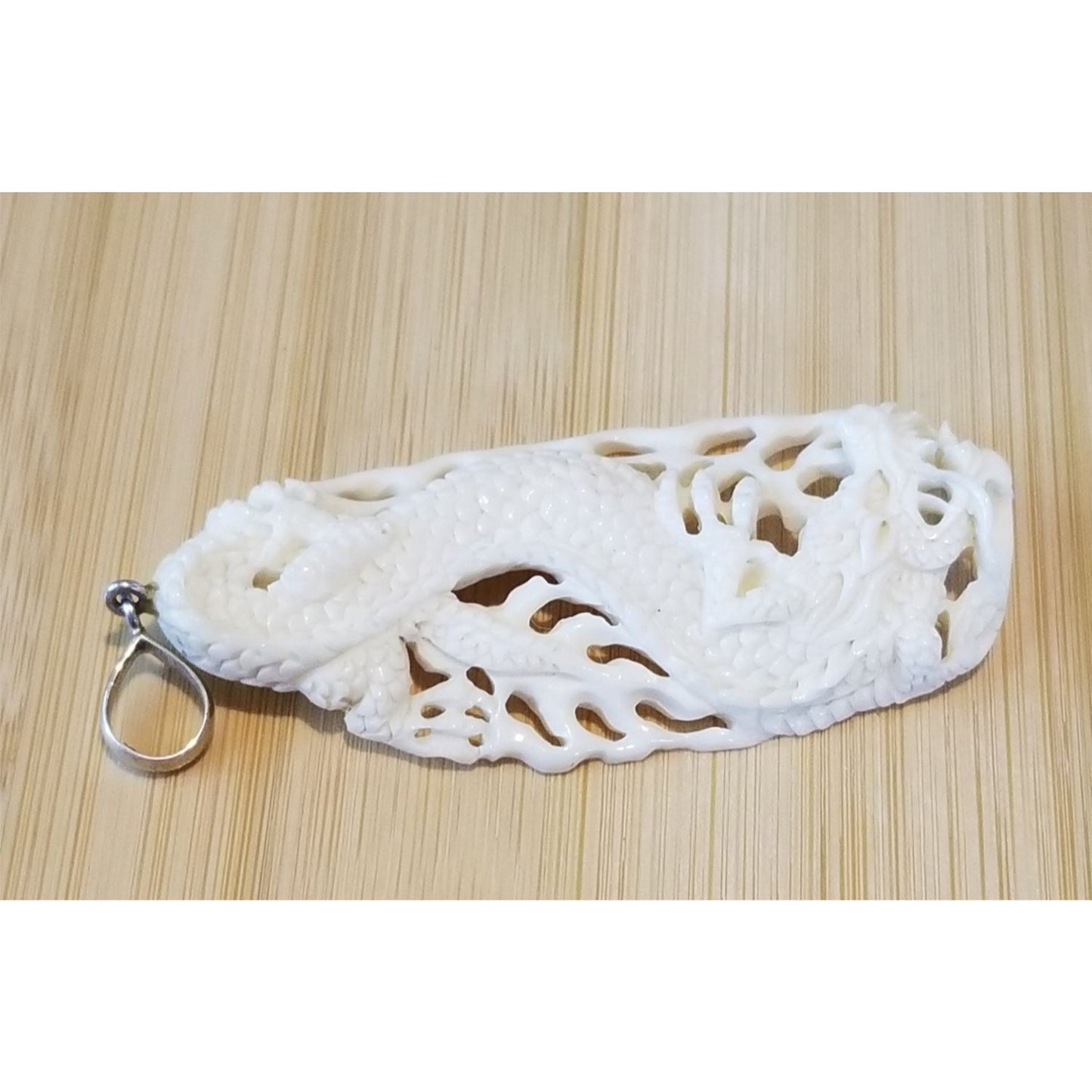Pendant White Jade Carved Dragon Antique Lucky Medalion Oval 52.5 ct  10.5 Gr  65 mm x 30 mm